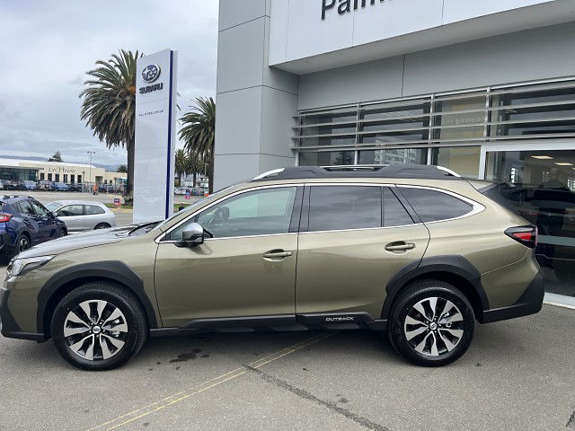 2025 Subaru Outback Touring 2.5