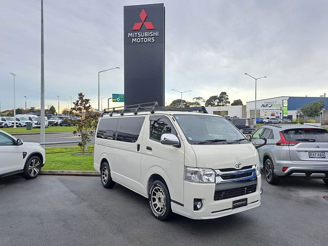 2020 Toyota Hiace 2.8D