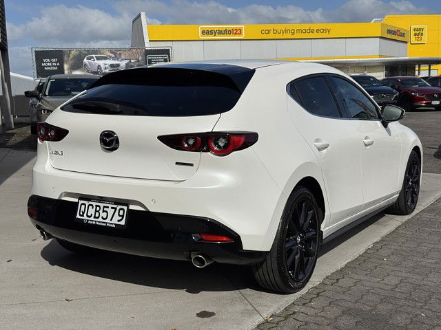 2025 Mazda 3 Homura 2.5P/6At
