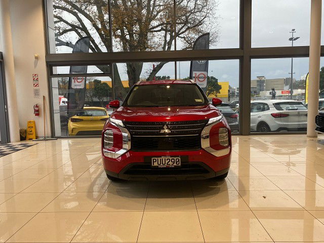 2023 Mitsubishi Outlander Ls 2.5P/4Wd/Cvt