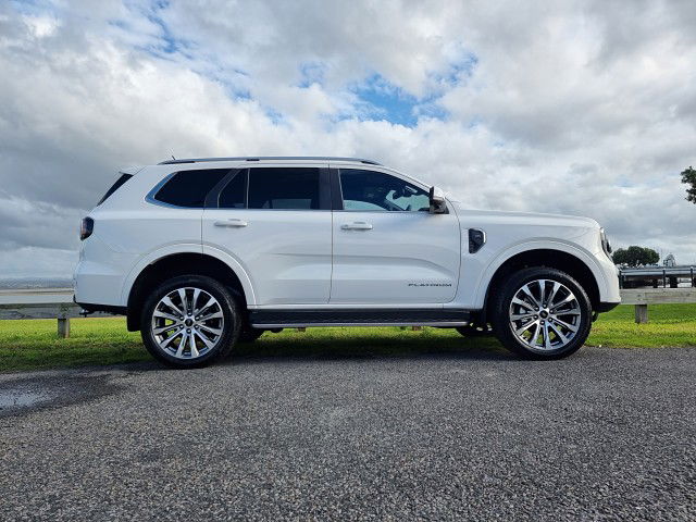 2025 Ford Everest PLATINUM 3.0L V6 4X4 10AT