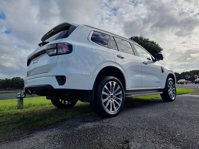 2025 Ford Everest PLATINUM 3.0L V6 4X4 10AT