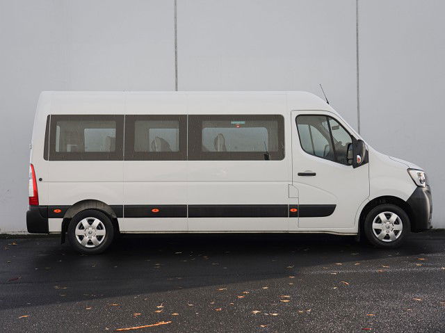 2022 Renault Master Minibus 2.3DT Van