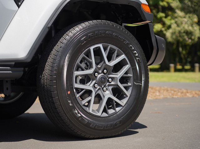 2025 Jeep Wrangler JL  Overland 2.0P 4WD 4Dr Wagon