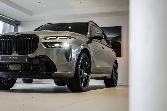 2025 BMW X7 xDrive40d