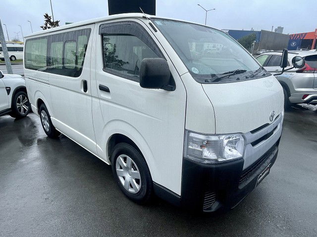 2020 Toyota Hiace 5DR Diesel