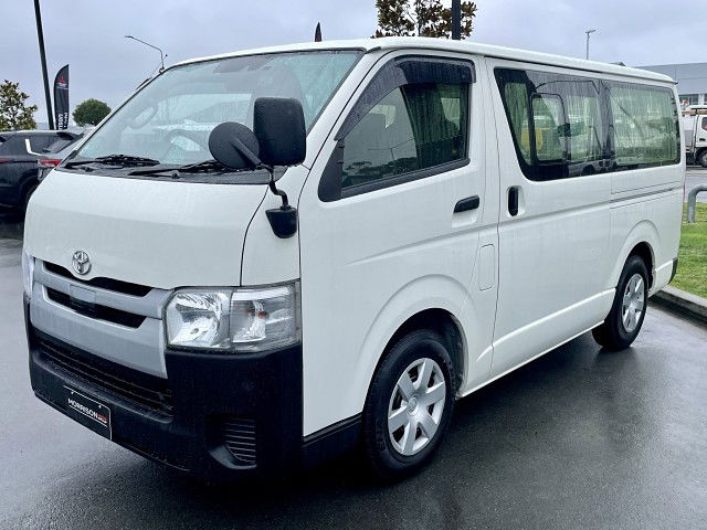 2020 Toyota Hiace 5DR Diesel