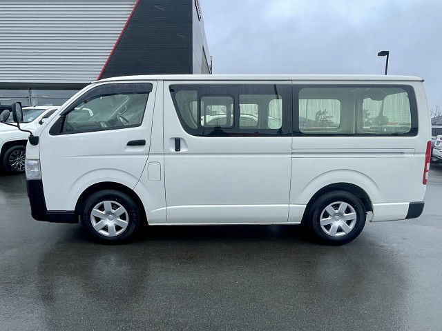 2020 Toyota Hiace 5DR Diesel