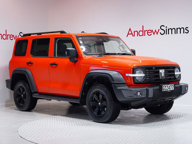 2025 GWM Tank 300 LUX 2.0P 4WD 8AT 5Dr SUV