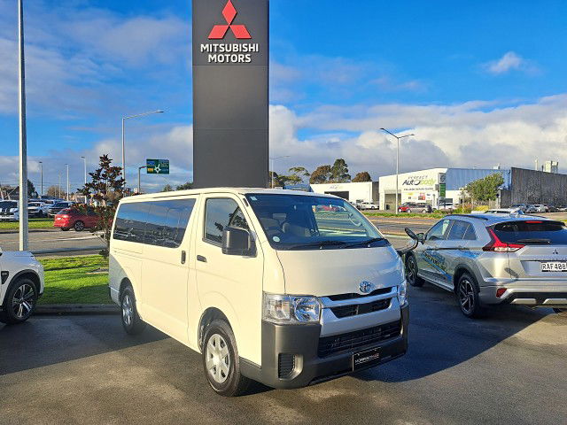 2025 Toyota Hiace 5DR Petrol BRAND NEW