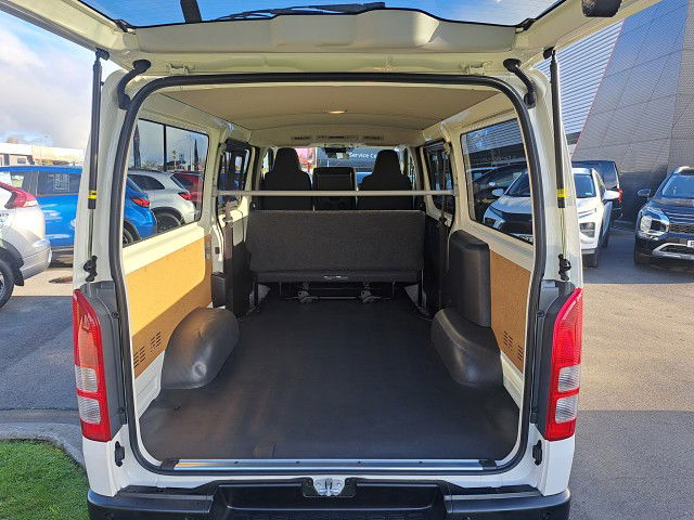 2025 Toyota Hiace 5DR Petrol BRAND NEW