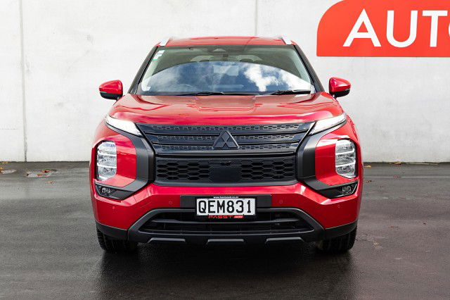 2023 Mitsubishi Outlander XLS 2.5P/CVT