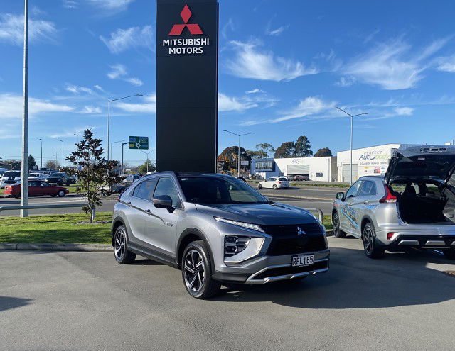 2022 Mitsubishi Eclipse Cross PHEV XLS 4WD