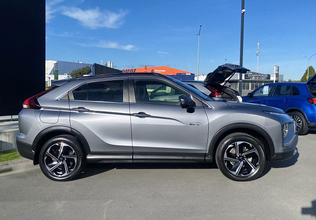 2022 Mitsubishi Eclipse Cross PHEV XLS 4WD