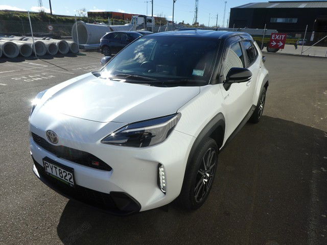 2023 Toyota Yaris Cross GR SPORT 1.5PH