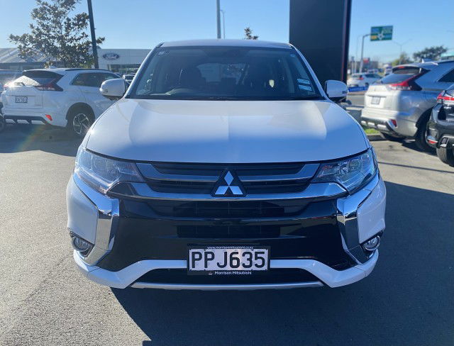 2015 Mitsubishi Outlander Phev