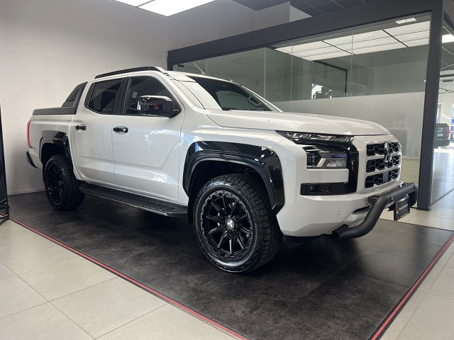2025 Mitsubishi Triton GSR 4WD 6AT