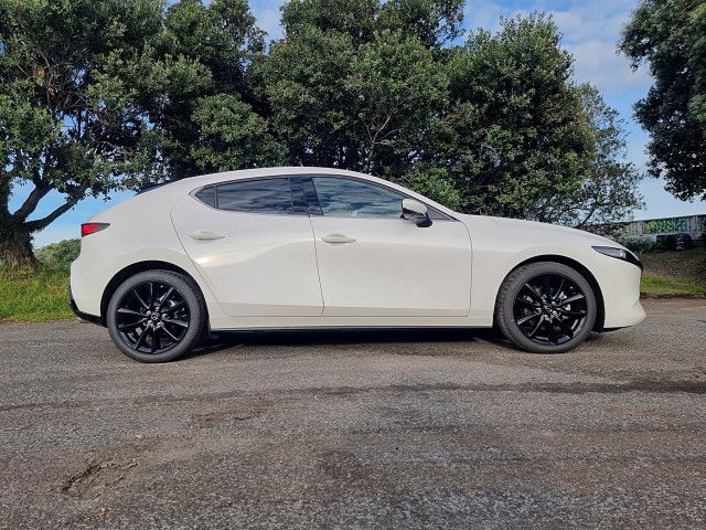 2025 Mazda 3 Homura Hatch 2.5 6AT