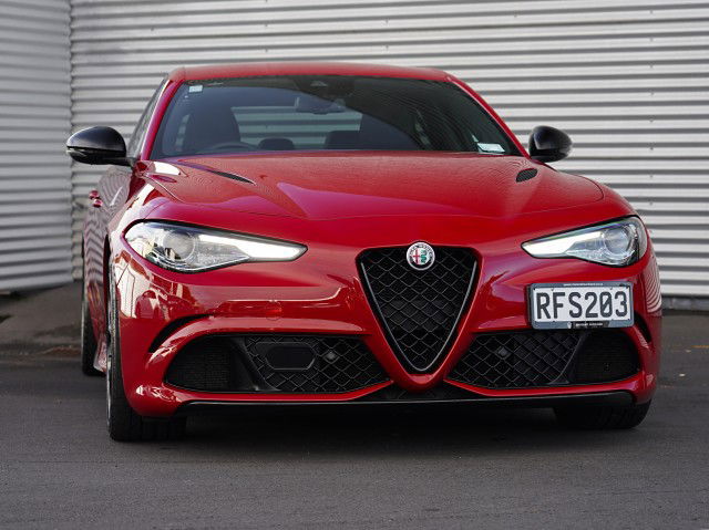 2024 Alfa Romeo Giulia Quadrifoglio