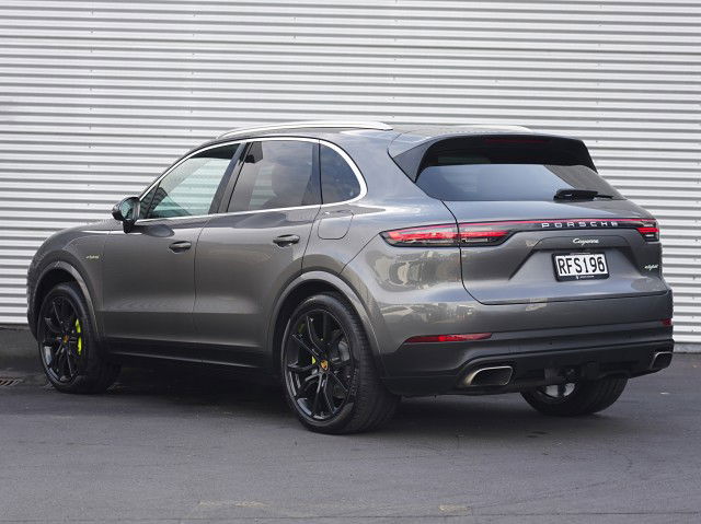 2019 Porsche Cayenne E-Hybrid PHEV AWD 8A