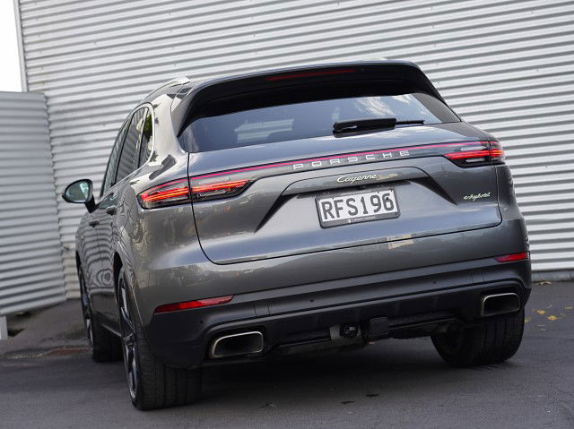 2019 Porsche Cayenne E-Hybrid PHEV AWD 8A