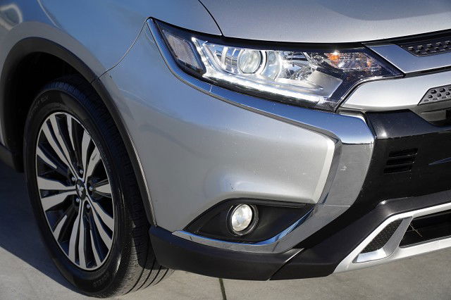 2021 Mitsubishi Outlander LS 2.4P 4x4 7-seats