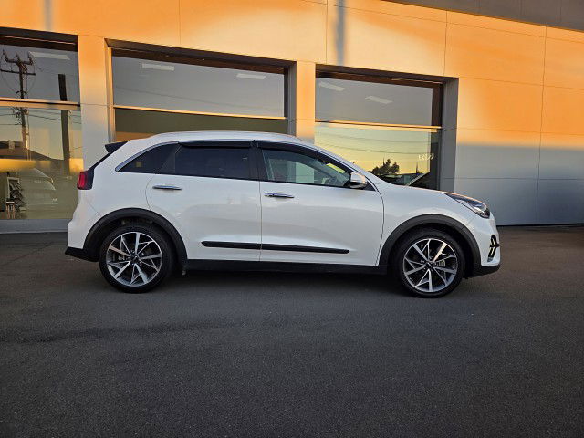 2022 Kia Niro PREMIUM 1.6 HYBRID