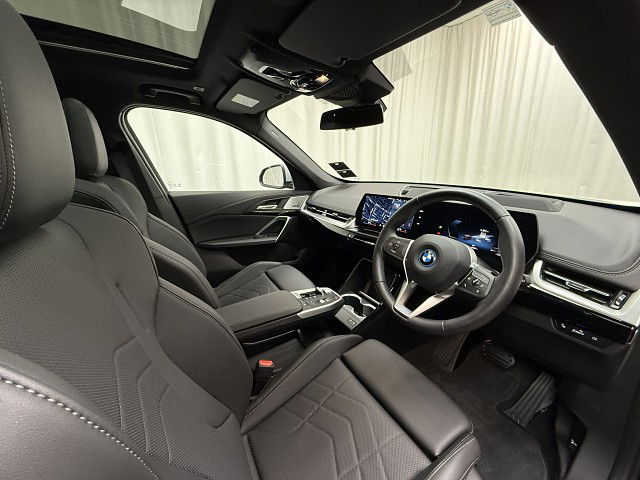 2024 BMW iX1 72EG eDrive20 xLine + Innovations