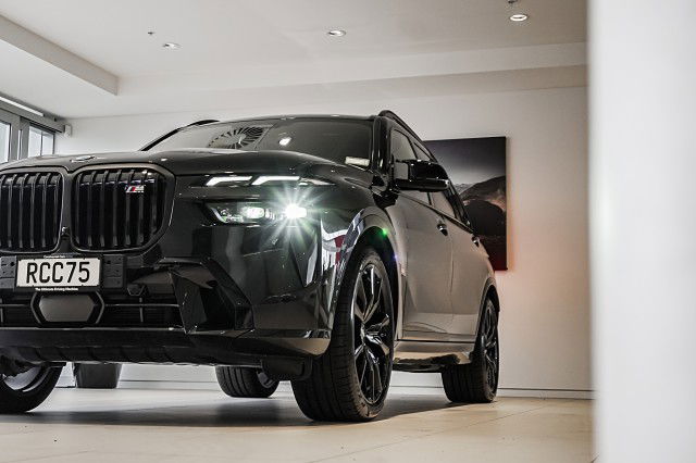 2025 BMW X7 M60i 4.4Pt/4Wd/8At