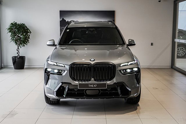 2025 BMW X7 xDrive40d