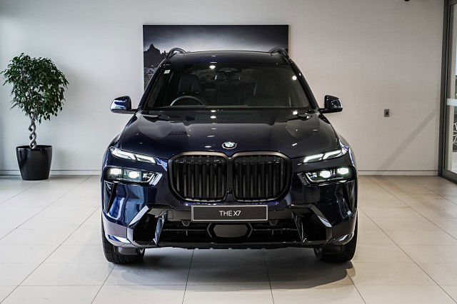 2025 BMW X7 xDrive40d