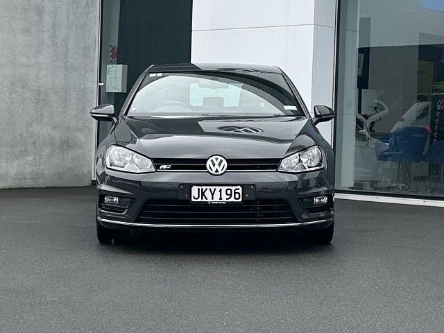 2015 Volkswagen Golf R-Line