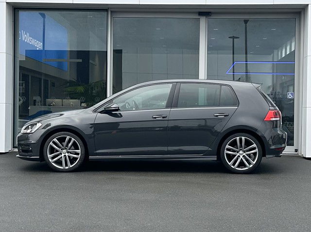 2015 Volkswagen Golf R-Line