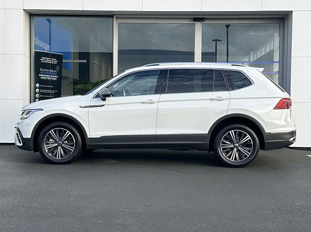 2025 Volkswagen Tiguan Allspace Style AWD