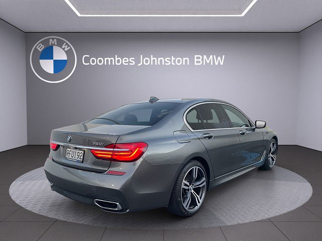 2016 BMW 750i sedan M Sport