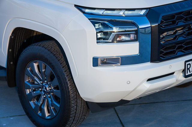 2025 Mitsubishi Triton GLX-R 4x4 6-sp auto