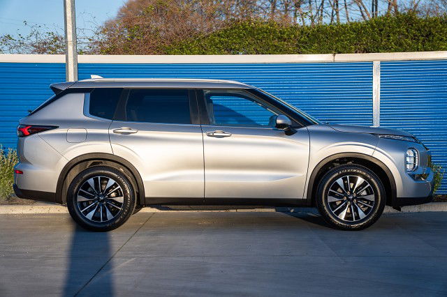 2025 Mitsubishi Outlander 2.5P LS 4WD CVT