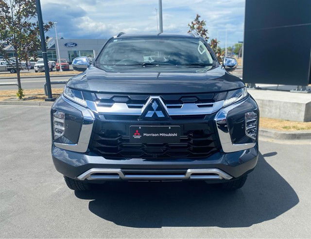 2025 Mitsubishi Pajero Sport 2.4D VRX 4WD 8AT