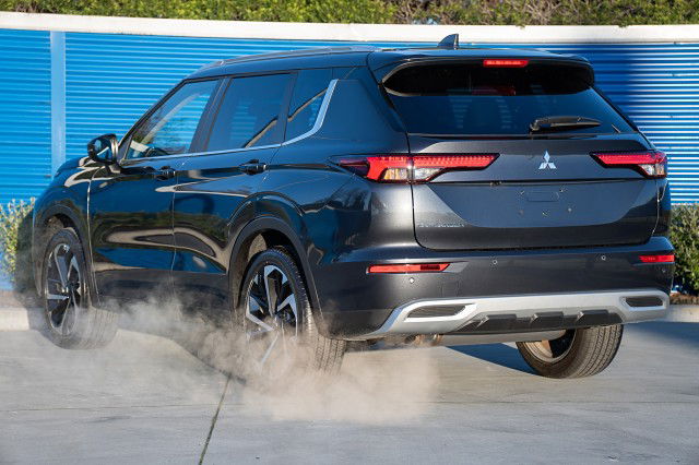 2025 Mitsubishi Outlander 2.5P XLS 2WD