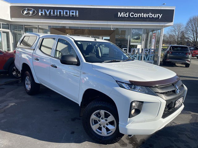 2019 Mitsubishi Triton DC GLX 4WD 6MT 2.4D