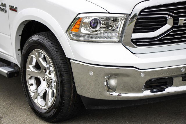 2019 RAM 1500 Laramie V8 RamBox
