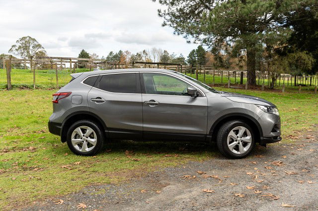 2019 Nissan Qashqai ST PLUS