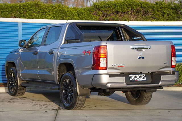 2025 Mitsubishi Triton GLX Sport Field Days Edition 4x4