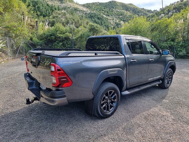2023 Toyota Hilux Sr5 Cruiser Td Dc 2.