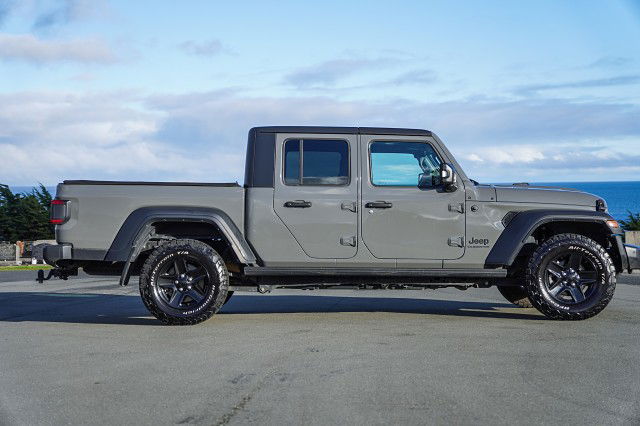 2021 Jeep Gladiator Sport 3.6P/4Wd/8At