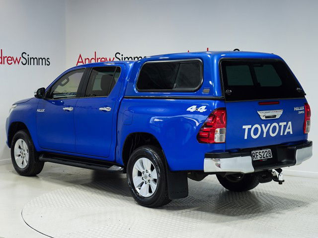 2016 Toyota Hilux SR5 2.8D 4WD 6AT D/Cab Ute
