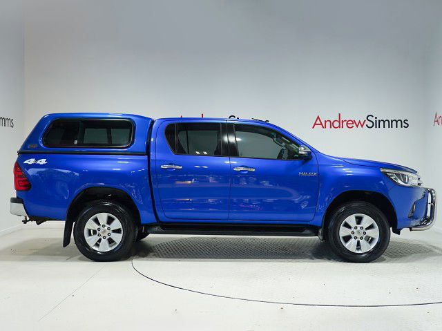 2016 Toyota Hilux SR5 2.8D 4WD 6AT D/Cab Ute