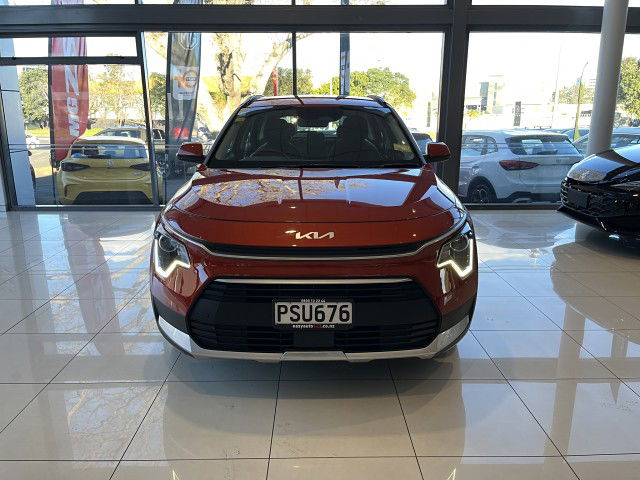 2023 Kia Niro Light 1.6Ph/6Am