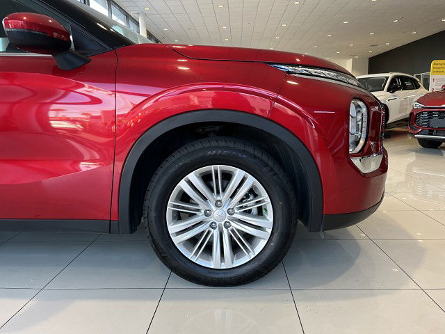 2023 Mitsubishi Outlander Ls 2.5P/Cvt