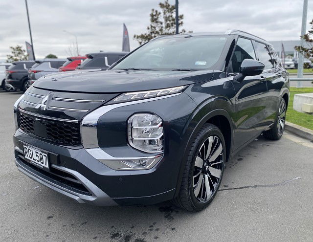 2025 Mitsubishi Outlander 2.5P VRX 4WD CVT